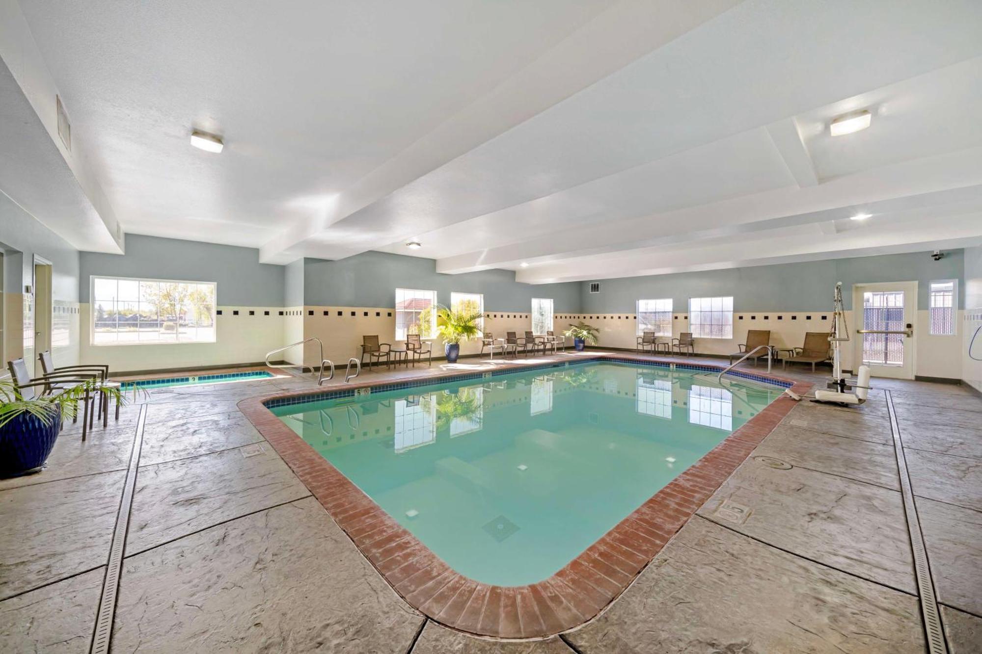 Best Western Crater Lake Highway White City/Medford Bagian luar foto