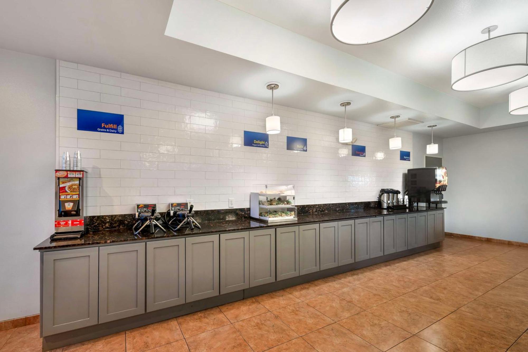 Best Western Crater Lake Highway White City/Medford Bagian luar foto